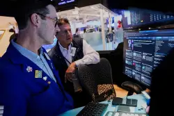 US stocks drift as Wall Street heads for the finish of a big winning week